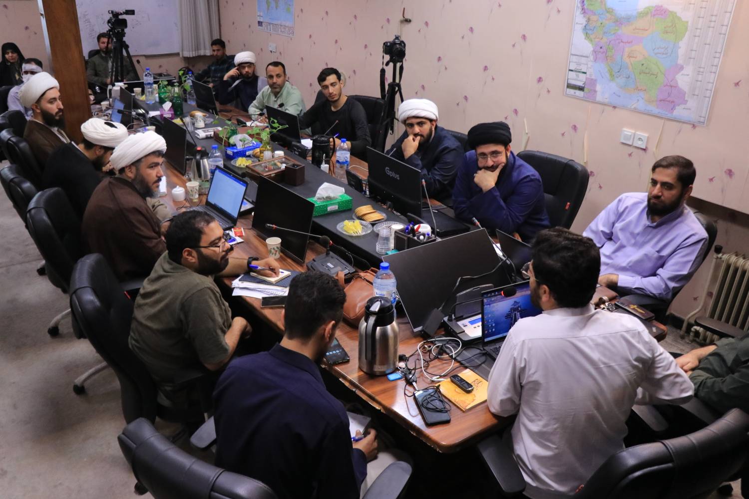 روز نخست نشست هادیان تربیتی