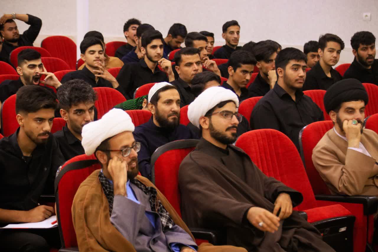 برگزاری نشست رابطین محله&zwnj;ای باشگاه نوجوان در قم